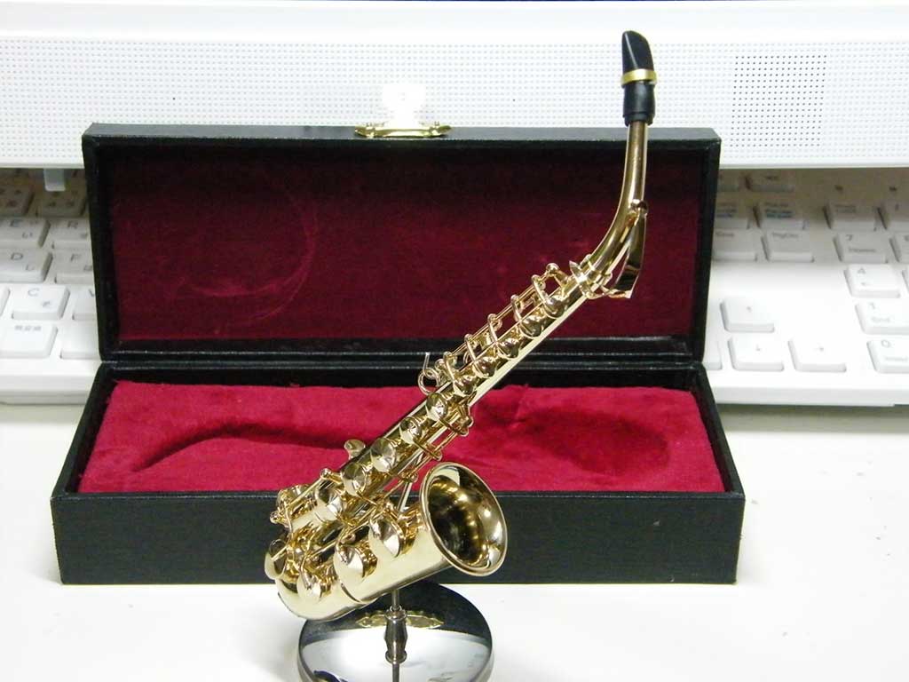 藤本美貴さんの長女はサックスに興味津々（写真はイメージ）【写真：写真AC】