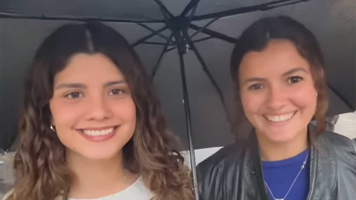 メキシコ人の（左から）ホリンさんとシャーリーさん（スクリーンショット）