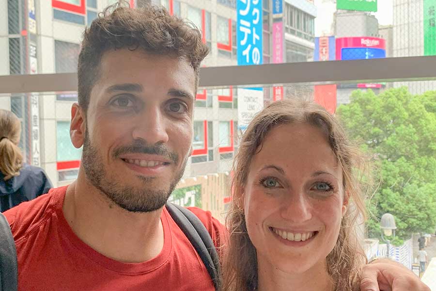 イタリアから来た（左から）ロレンソさんとマルティーナさん【写真：Hint-Pot編集部】