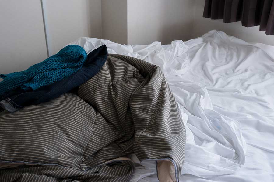 使用済みのタオルをベッドに置くのは“NG”（写真はイメージ）【写真：写真AC】