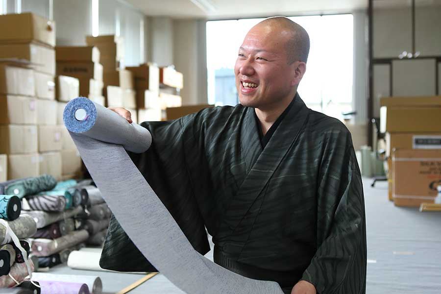 ワタマサの4代目・渡邉正輝さん【写真：矢野写真事務所】