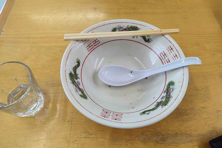 フランスではラーメンを食べるときに「スープは飲み干す」のが当たり前。たとえ、麺を残したとしてもスープだけは飲み干すという人も（写真はイメージ）【写真：PIXTA】