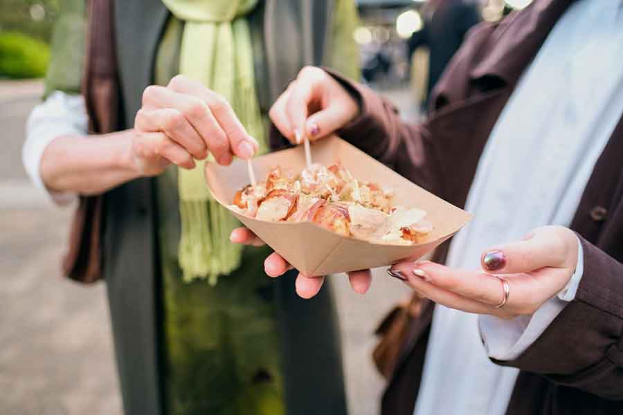 熱いけどおいしい、たこ焼きに感動（写真はイメージ）【写真：PIXTA】