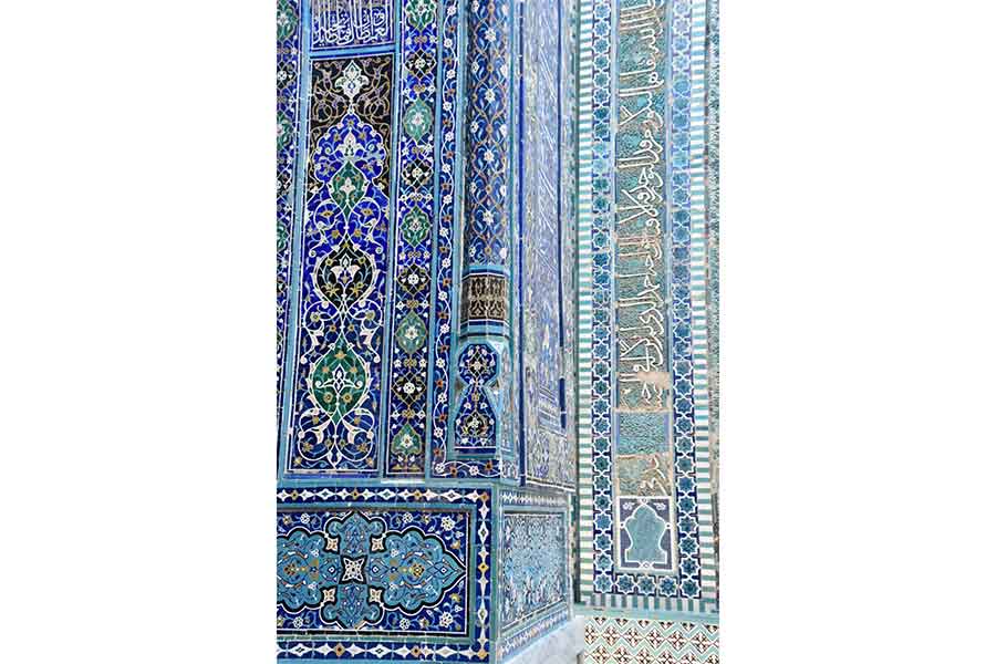 さまざまな青が美しい、サマルカンドの有名な史跡【写真提供：水牛（@dsuigyu）さん】