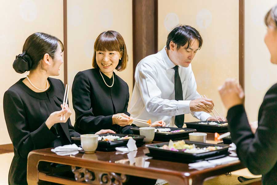 葬儀の際に気をつけたいマナーをプロが解説（写真はイメージ）【写真：PIXTA】