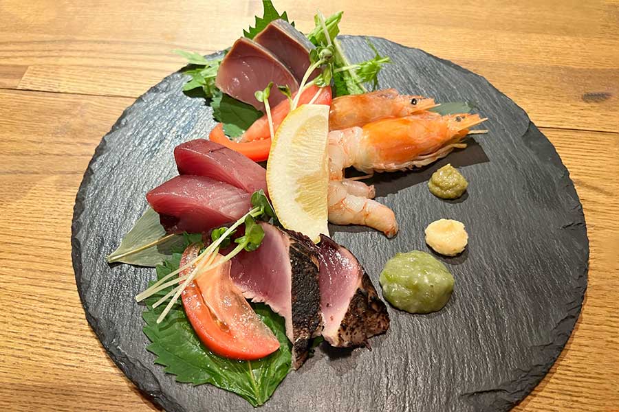 海鮮が苦手な友人に、日本で食べてみてはと提案（写真はイメージ）【写真：写真AC】