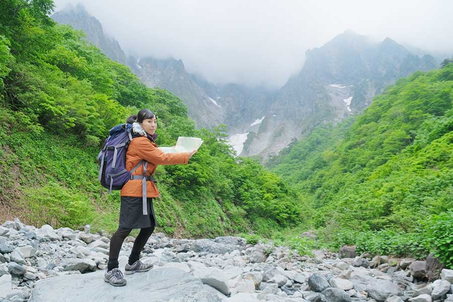 登山道は天候によって状況が変化しやすいため、注意が必要（写真はイメージ）【写真：写真AC】