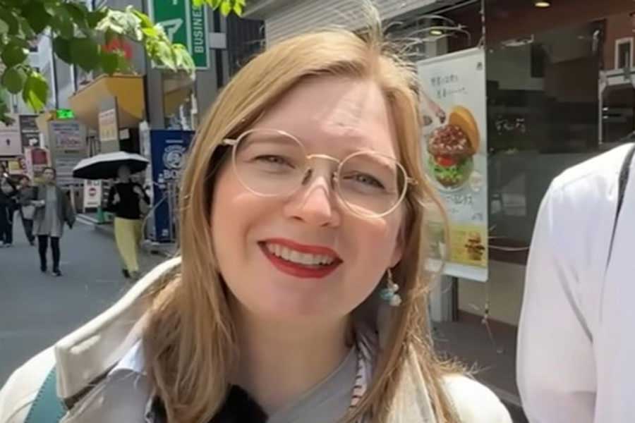 ドイツ人YouTuberのレナさん（スクリーンショット）