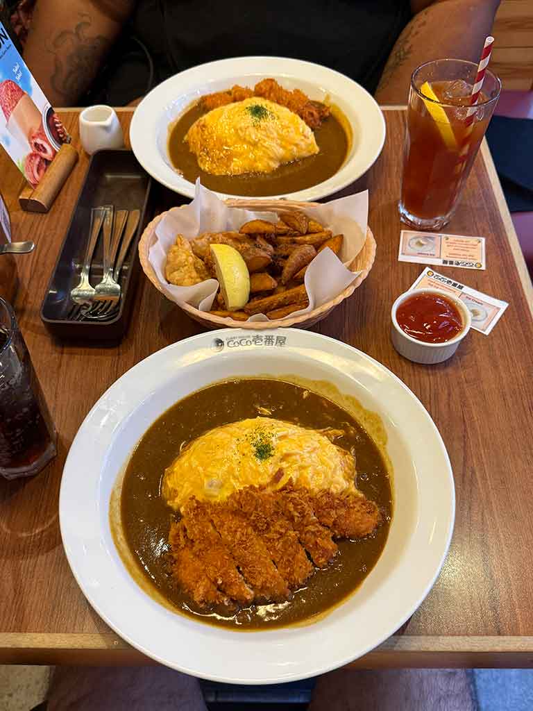 1食5000円ほどするという、ロンドンで食べた日本のチェーン店のカレー【写真提供：デイビット】