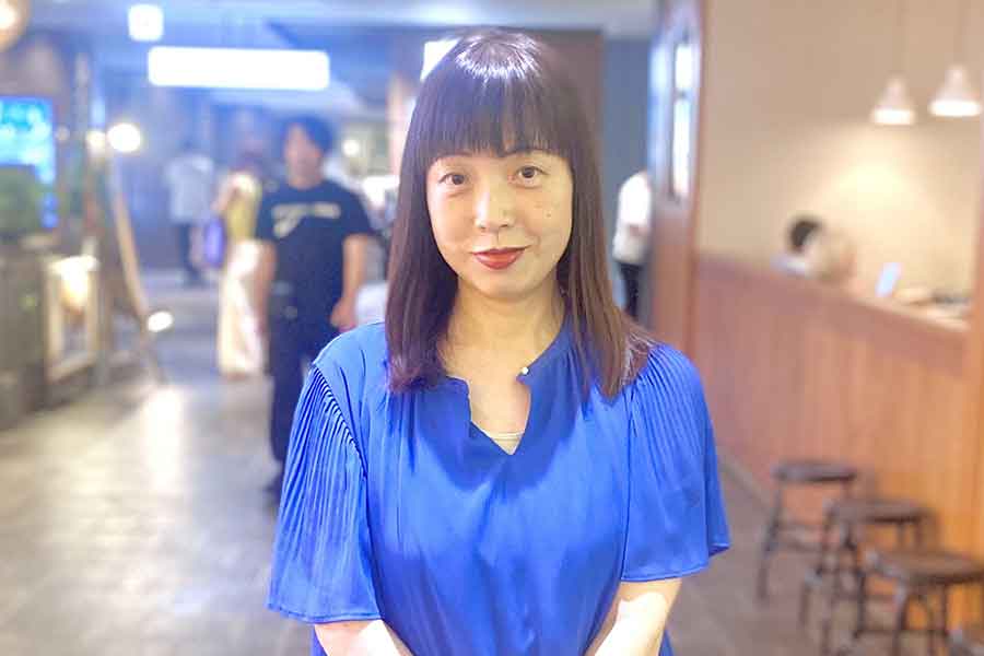 戯曲翻訳家として活躍しながらも失語症を発症した石原由理さん【写真：Miki D'Angelo Yamashita】