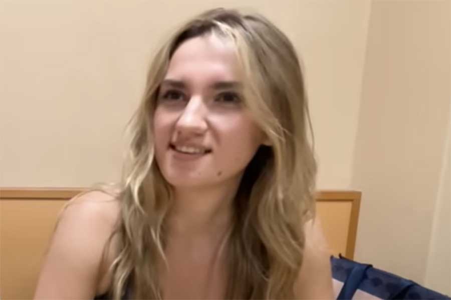 コソボ共和国出身のアンゾさん(スクリーンショット)