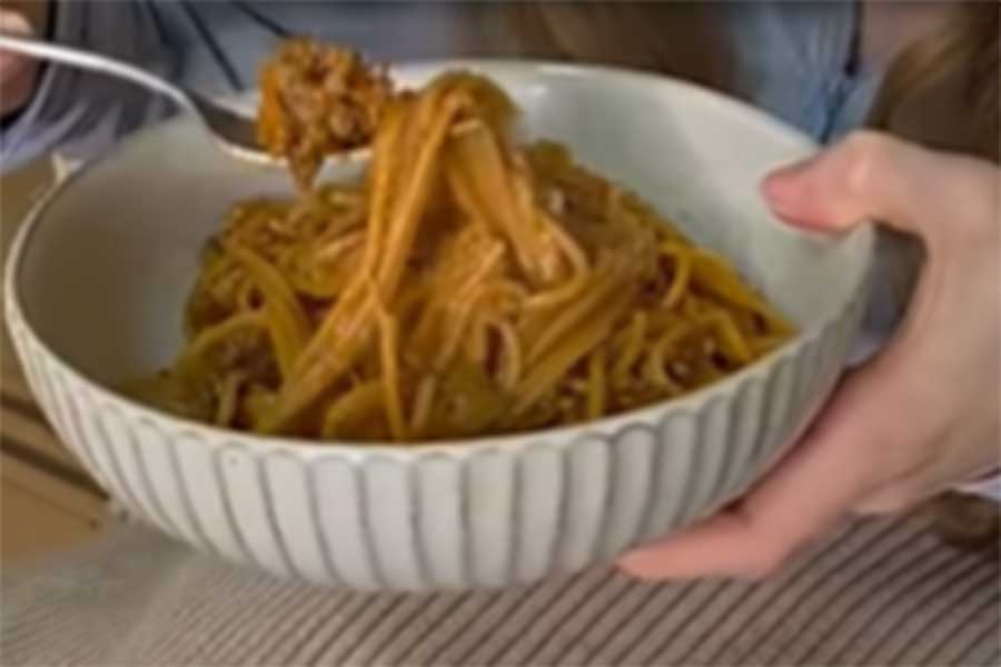 ケチャップで味付けされたスパゲティのおいしさに驚き（スクリーンショット）