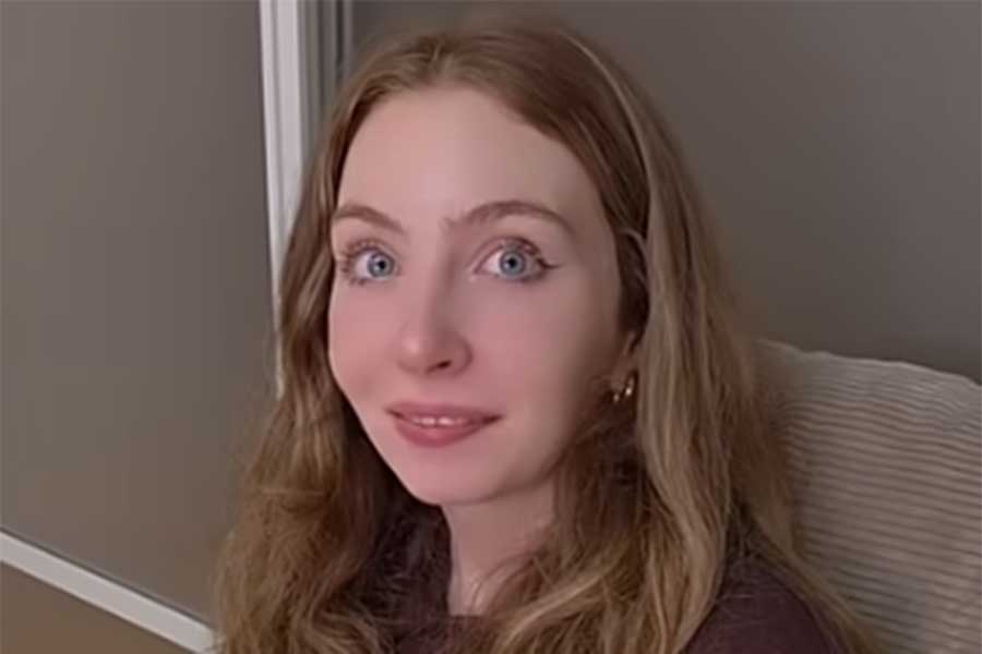 フランス人のエヴァさん（スクリーンショット）