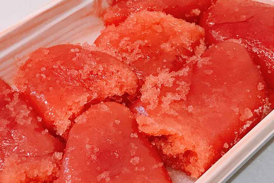 スーパーのタラコから糸状の物体が…（写真はイメージ）【写真：写真AC】