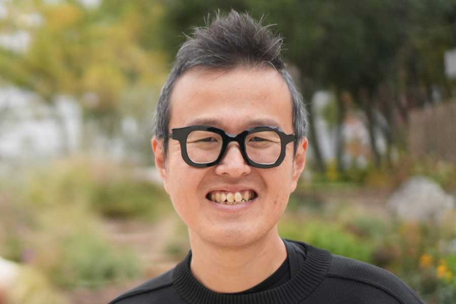 話題のブーツをデザインした、NextUD LAB.の小川修史さん【写真提供：小川修史■NextUD LAB.（@ogatti21）さん】