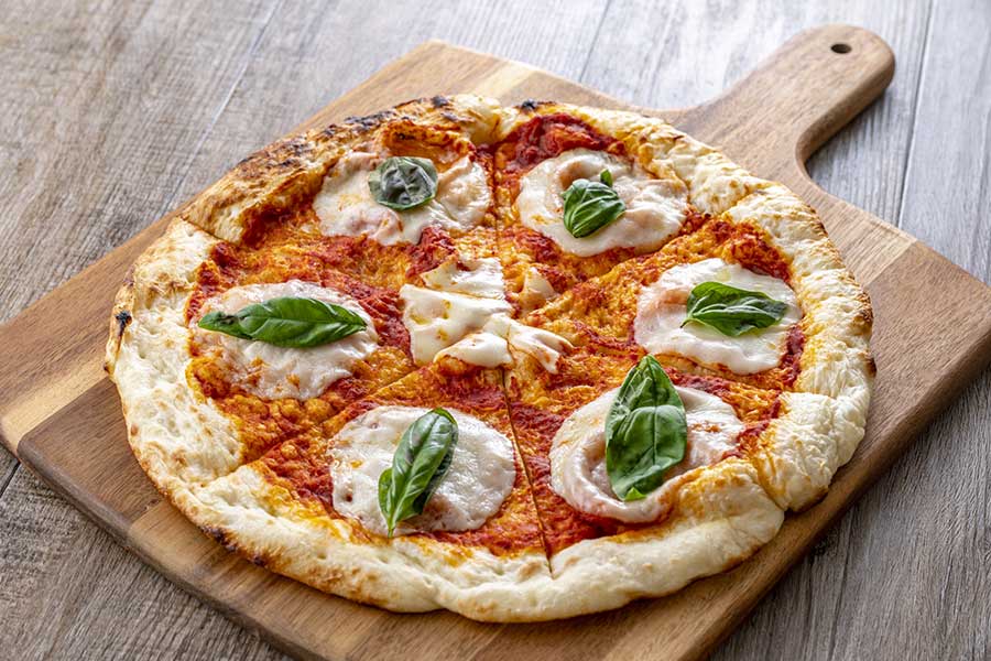 イタリアが“本場”のピザは食べないという（写真はイメージ）【写真：写真AC】