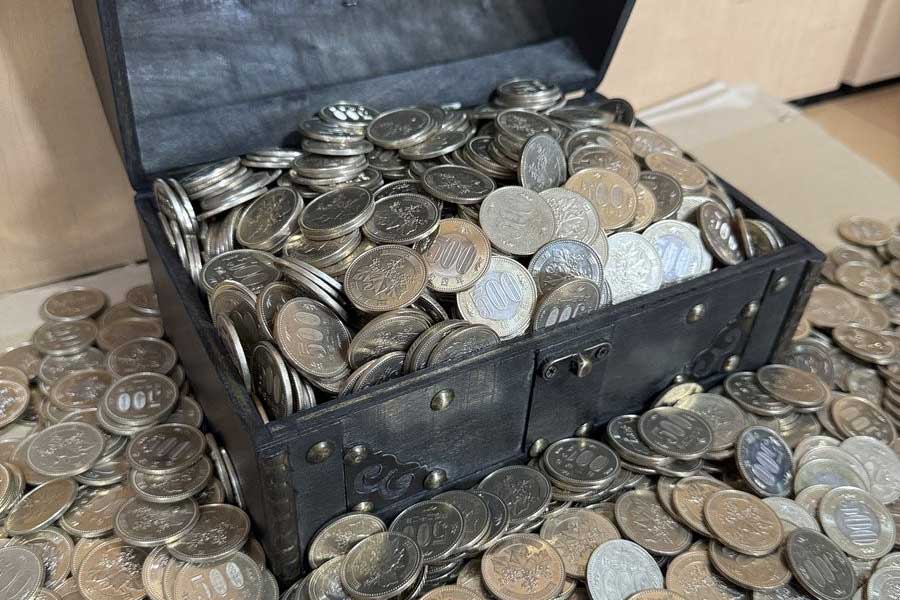 大富豪ですね！」500円玉が100万円以上！ 「使ったら死ぬ」ユニークな