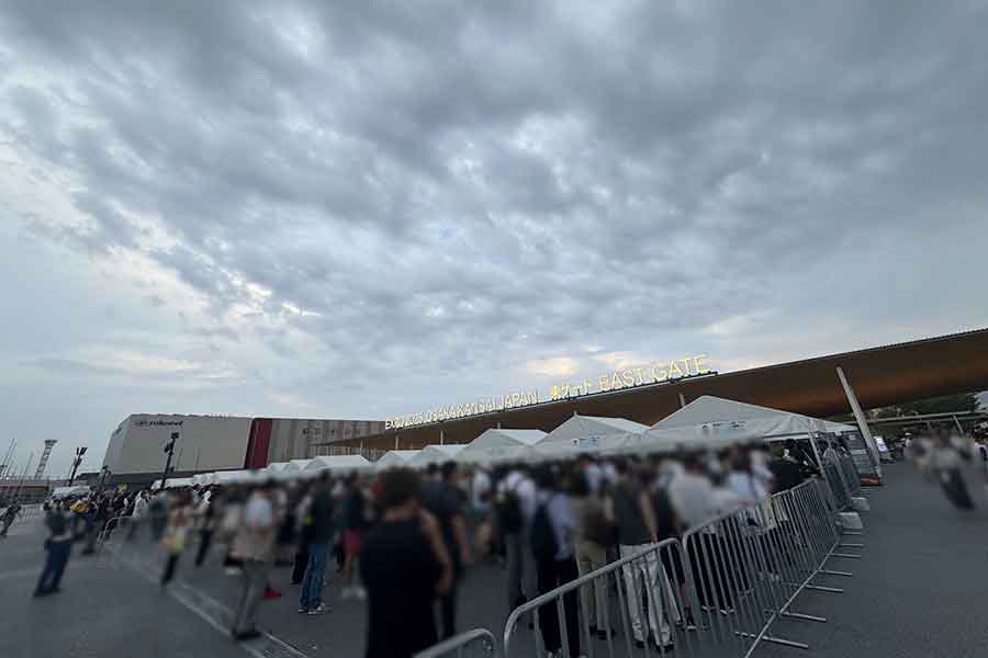 東ゲート入場列の行列【写真：Hint-Pot編集部】