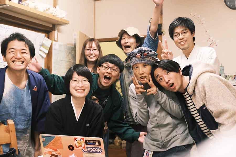 女将時代。ゲストの方々と【写真提供:片山文恵】