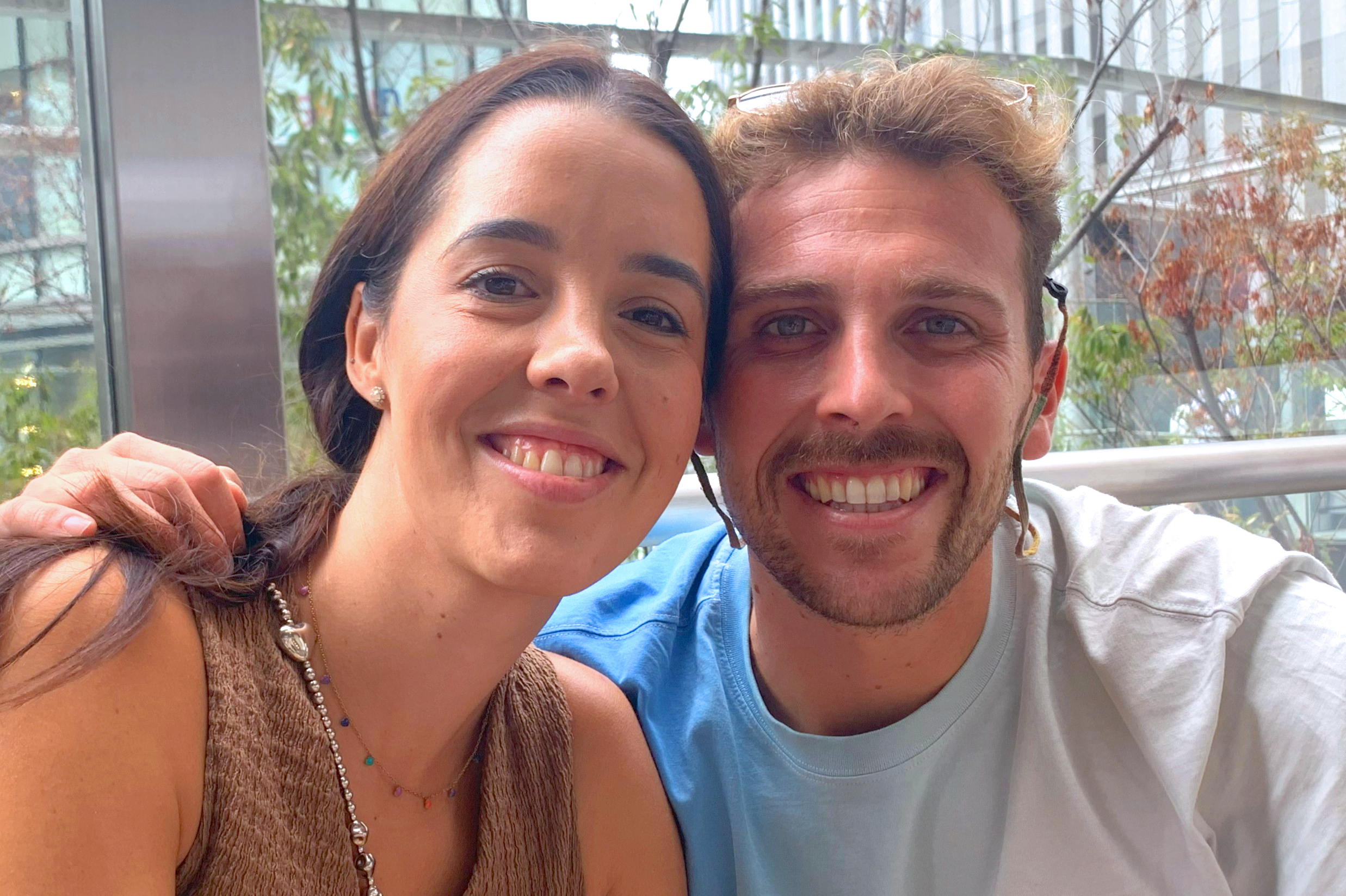 スペインから来た（左から）アルバさんとクリスチャンさん【写真：Hint-Pot編集部】