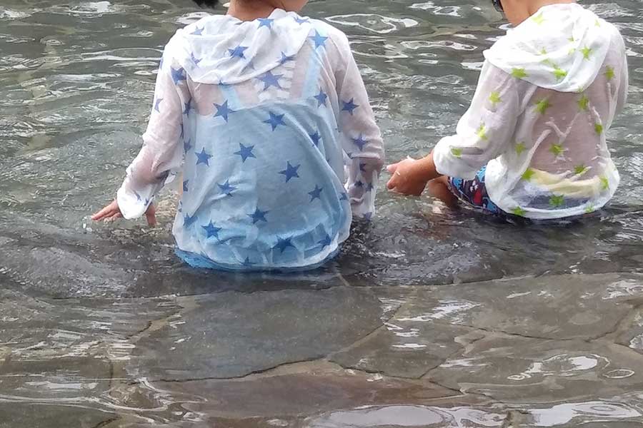 公園の水遊び場で見かけた異様な光景が話題に（写真はイメージ）【写真：写真AC】