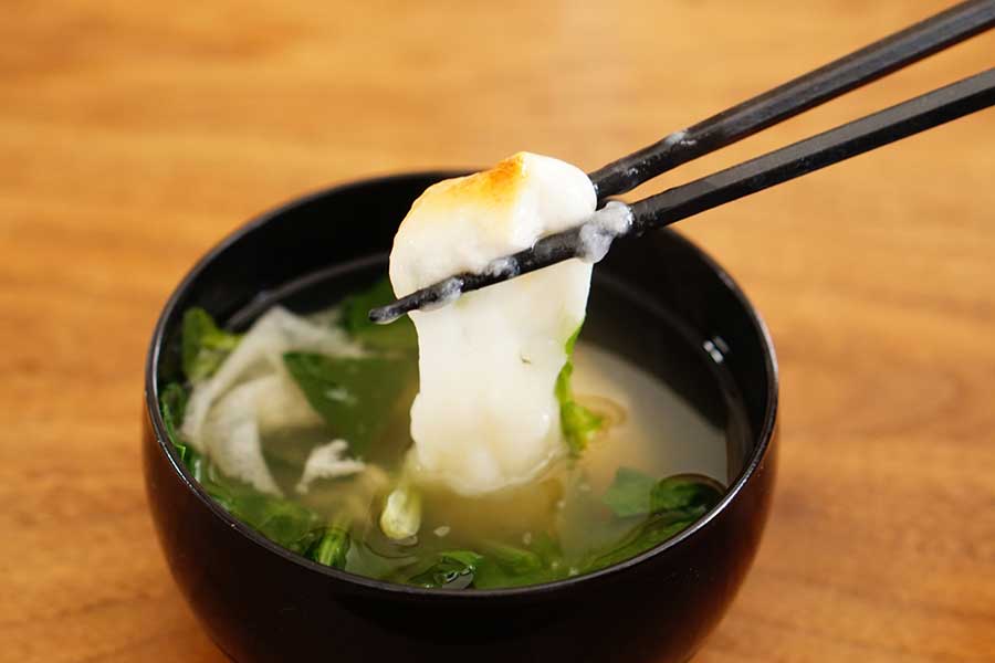 餅の独特な伸びる食感に苦手意識（写真はイメージ）【写真：写真AC】