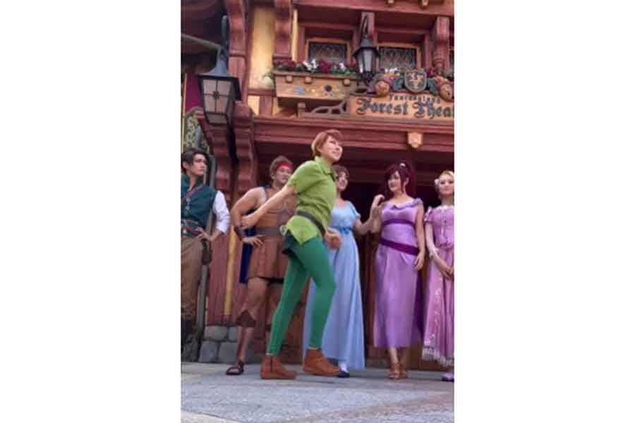 ピーター・パンに仮装したデスコさん（スクリーンショット）