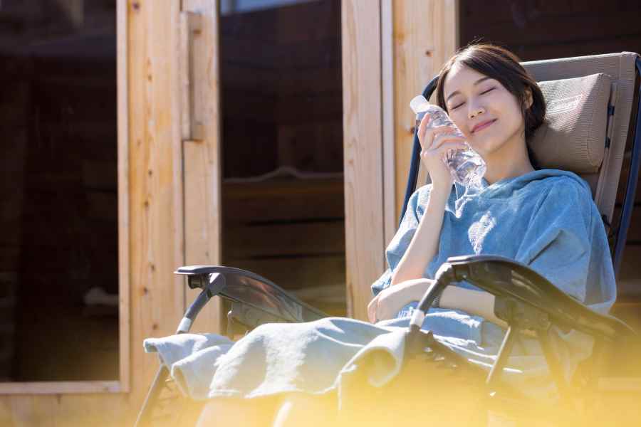 銭湯ではリラックスして疲れを癒やしたい（写真はイメージ）【写真：PIXTA】