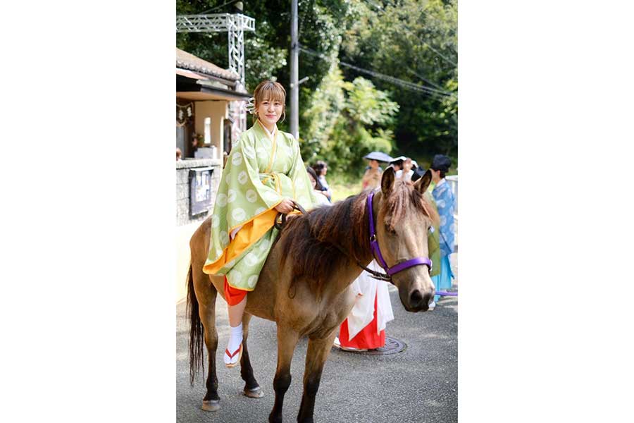 神事に欠かせない存在【写真提供：吉川八幡神社　御神馬いづめ　公式（@yoshikawa8izume）さん】