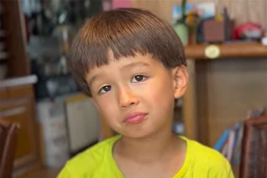 ひとり1個と言われて、悲しげな表情を浮かべるミオくん（スクリーンショット）