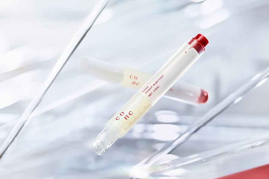 ユーグレナ CONC ブライトインジェクション（マイクロニードル美容液）6997円（税込）／容量：2.5ミリリットル【写真：ユーグレナ】