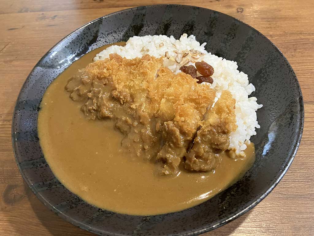 日本のカレーに大満足。トンカツがのったカレーもお気に入りに（写真はイメージ）【写真：写真AC】
