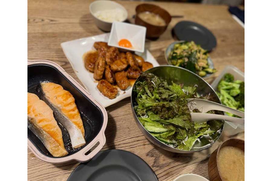 野菜たっぷり！　藤本美貴さんの夕飯（スクリーンショット）