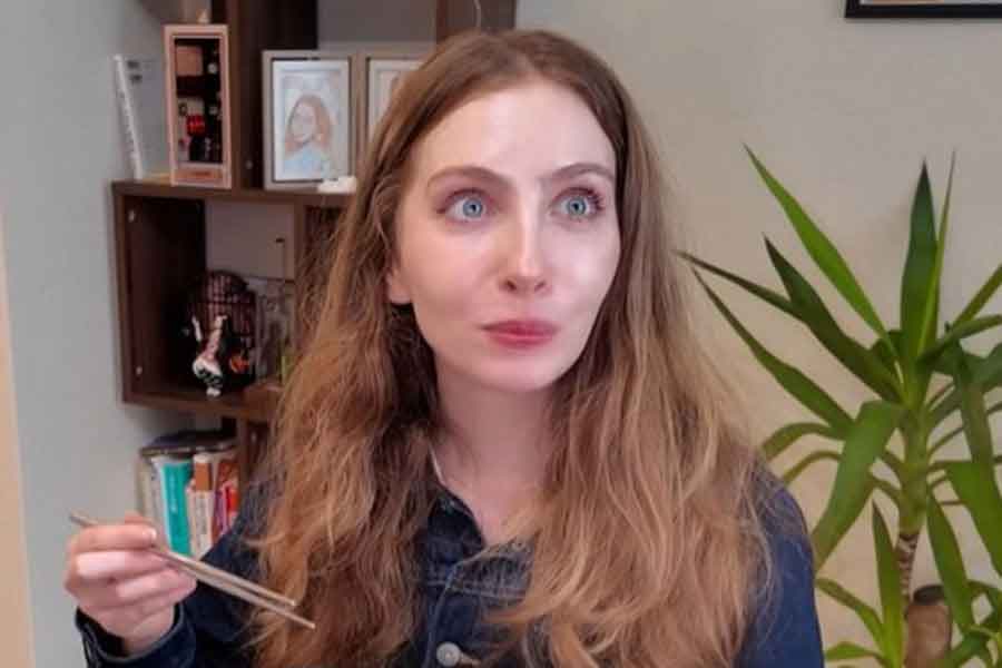 日本で暮らす、フランス人のエヴァさん(スクリーンショット)