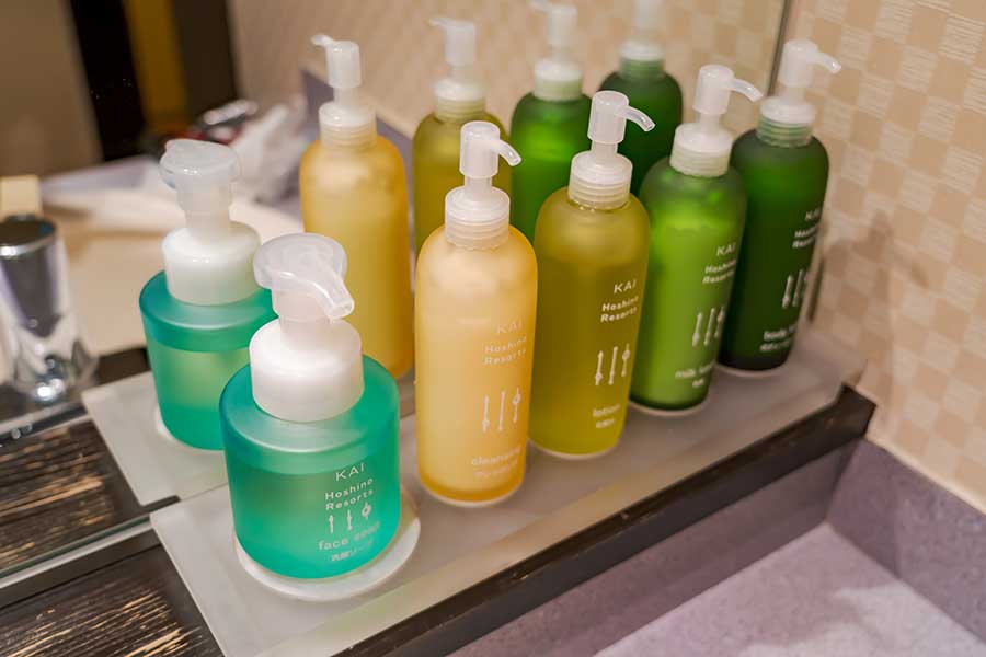 ボトル式のシャンプー類は移し替えて持ち帰ることもNG（写真はイメージ）【写真：PIXTA】