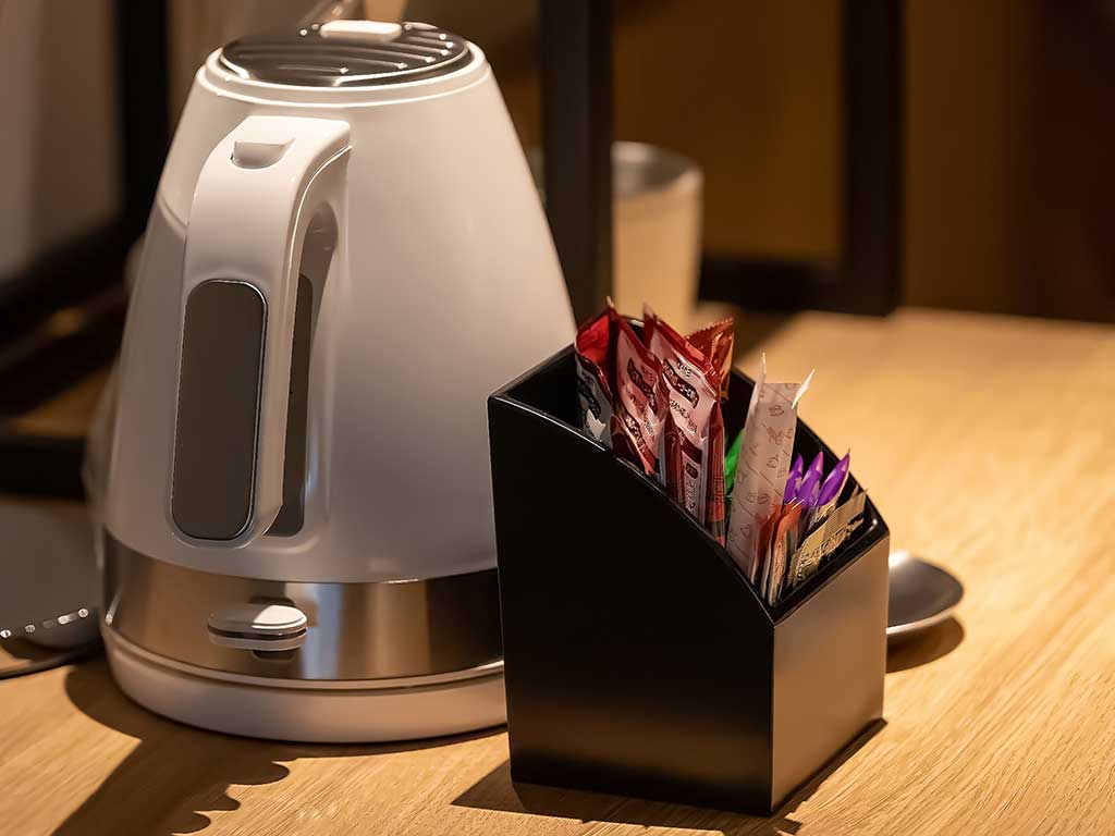 電気ケトルで直接調理するのはNG（写真はイメージ）【写真：写真AC】