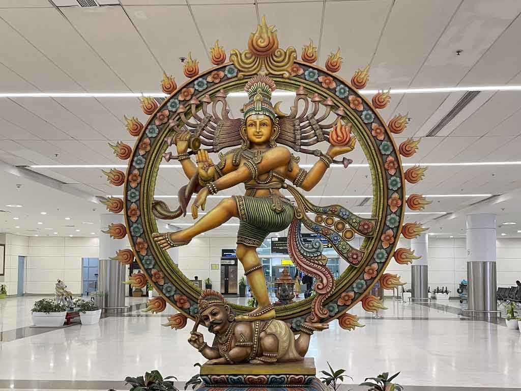 チェンナイの空港にあるオブジェ【写真：中谷秋絵】