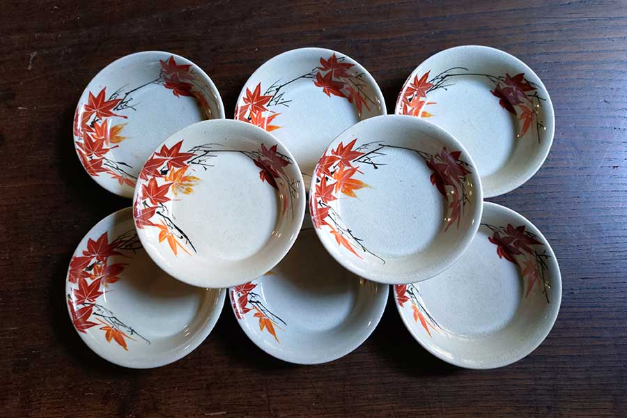 京焼紅葉図小皿【写真提供：観山堂】