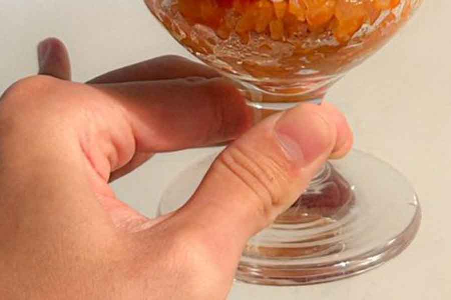 まさかの食器を使ったオムライスが話題に【写真提供：盛り塩（@morisugi_warota）さん】