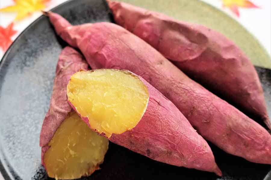 秋の味覚サツマイモ。食べすぎると気になることが…（写真はイメージ）【写真：PIXTA】