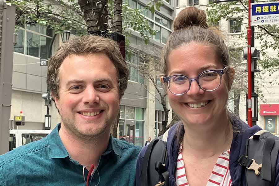 フランス人の(左から)アレクシスさんとクラリスさん【写真:Hint-Pot編集部】