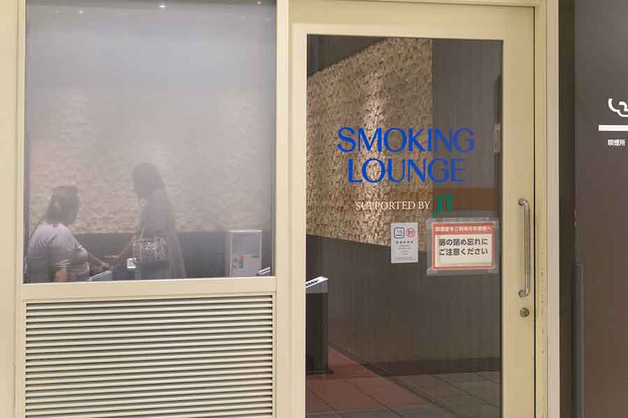 喫煙所を利用後、臭いが客室に残るのは仕方がない？（写真はイメージ）【写真：PIXTA】
