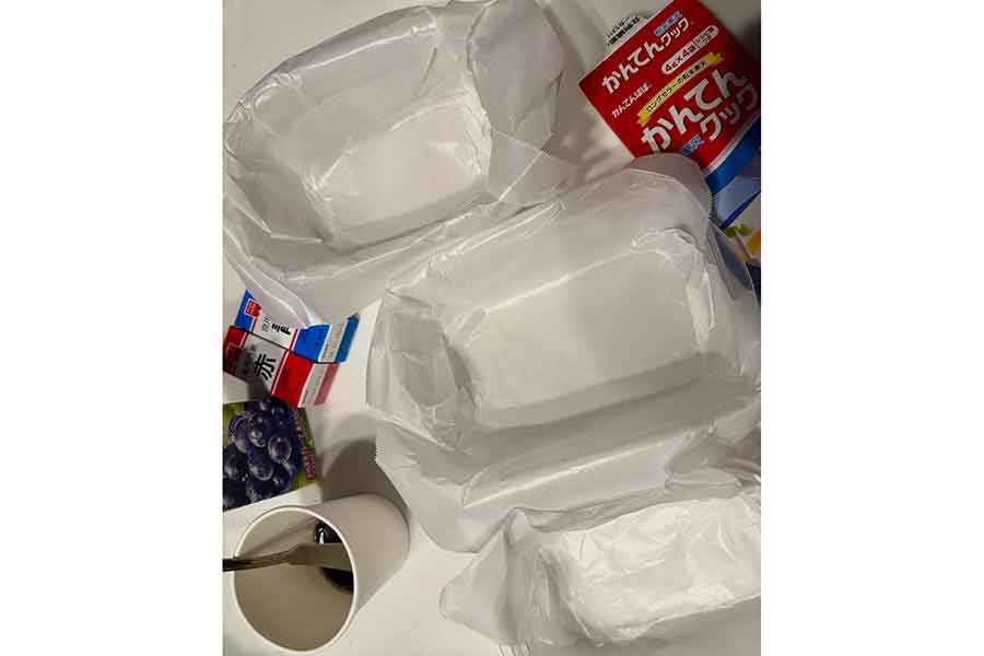 「食べられる鉱物」制作過程の様子【写真提供：古田 @ トルマリン狂（@AAtractosteus）さん】