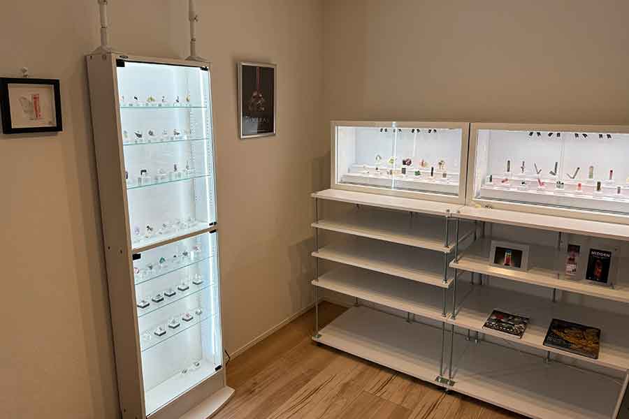 古田さんの鉱物コレクション【写真提供：古田 @ トルマリン狂（@AAtractosteus）さん】