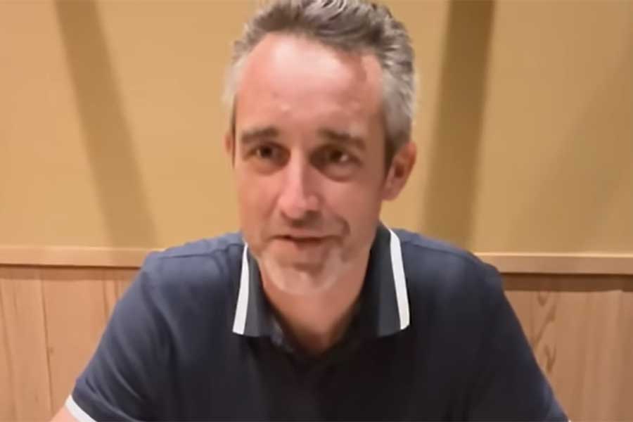 フランス人のセドリックさん（スクリーンショット）