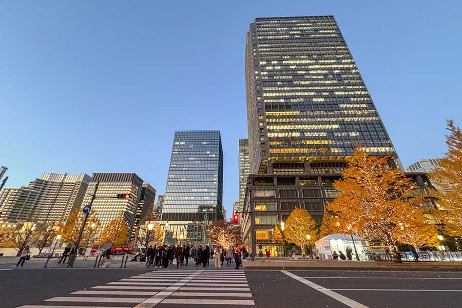 多くの人が行き交う東京の街（写真はイメージ）【写真：写真AC】