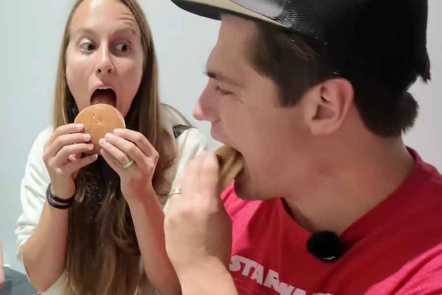 コンビニに売っているパンケーキに感激（スクリーンショット）