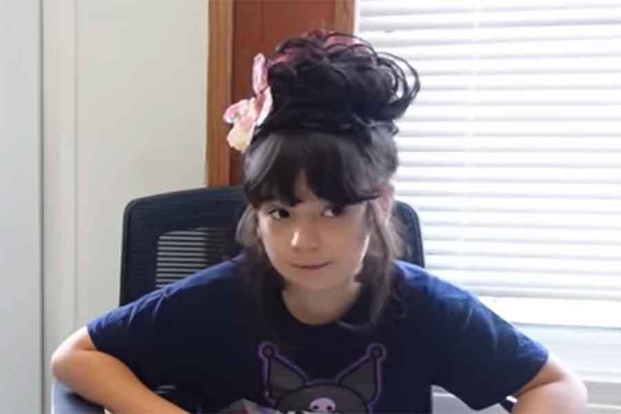 フランスに住む8歳のマカロンちゃん（スクリーンショット）