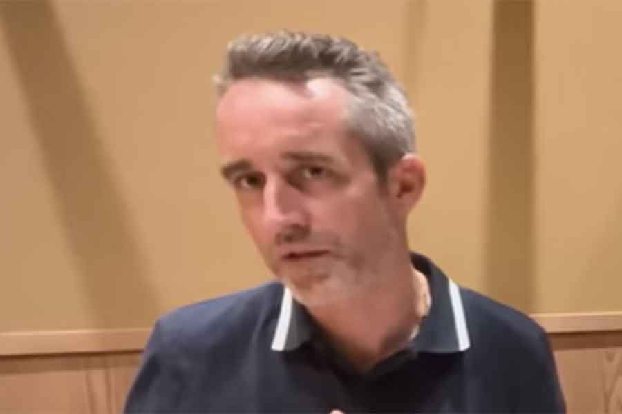 フランス人のセドリックさん（スクリーンショット）