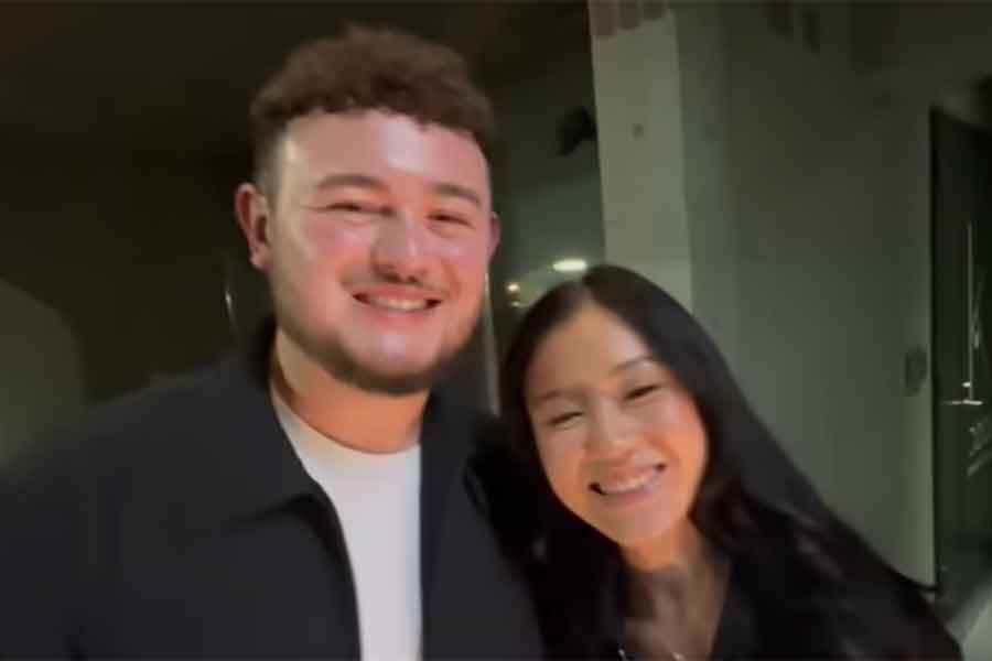 オランダ人の(左から)マックスさんとスティーさん(スクリーンショット)